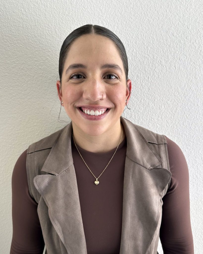 Dominique-Thompson--headshot